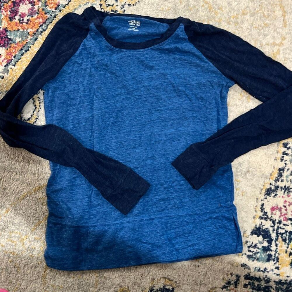 Mossimo Supply Co. Women’s Long Sleeve Baseball Tee – Size Small